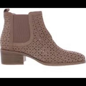 Kenneth Cole Reaction Booties - Size 7